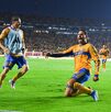 El jugador de Tigres, André-Pierre Gignac, volvió a marcar un gol, algo que no hacía desde la Jornada 4 ante Puebla. El jugador de Tigres, André-Pierre Gignac, volvió a marcar un gol, algo que no hacía desde la Jornada 4 ante Puebla.
