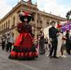 Desfile de las calaveras recorriendo el Centro de Monterrey Desfile de las calaveras recorriendo el Centro de Monterrey