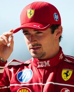 Charles Leclerc pertenece a la escudería Ferrari, donde comparte equipo con el heptacampeón Lewis Hamilton.