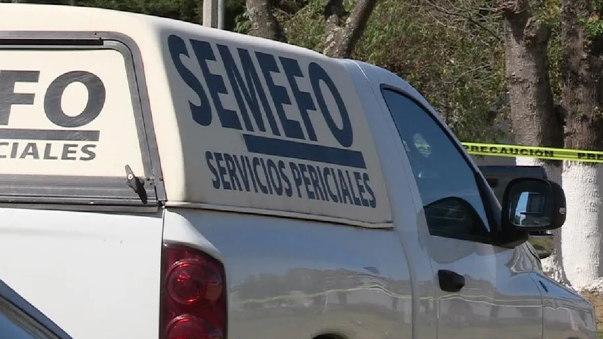 Unidad móvil de Semefo. Unidad móvil de Semefo.