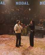 Christian Nodal cantando junto a Ángela Aguilar en Monterrey