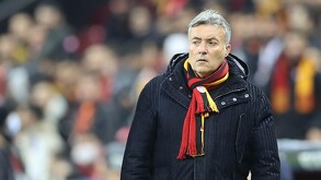 Doménec Torrent dirigió a equipos como Galatasaray, Flamenco y New York City, en donde disputó varios clásicos.