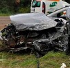 Camión completamente destruido tras caer al vacío en Misiones, Argentina. Camión completamente destruido tras caer al vacío en Misiones, Argentina.