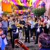 Mariachis tocando en el centro de Tlaquepaque