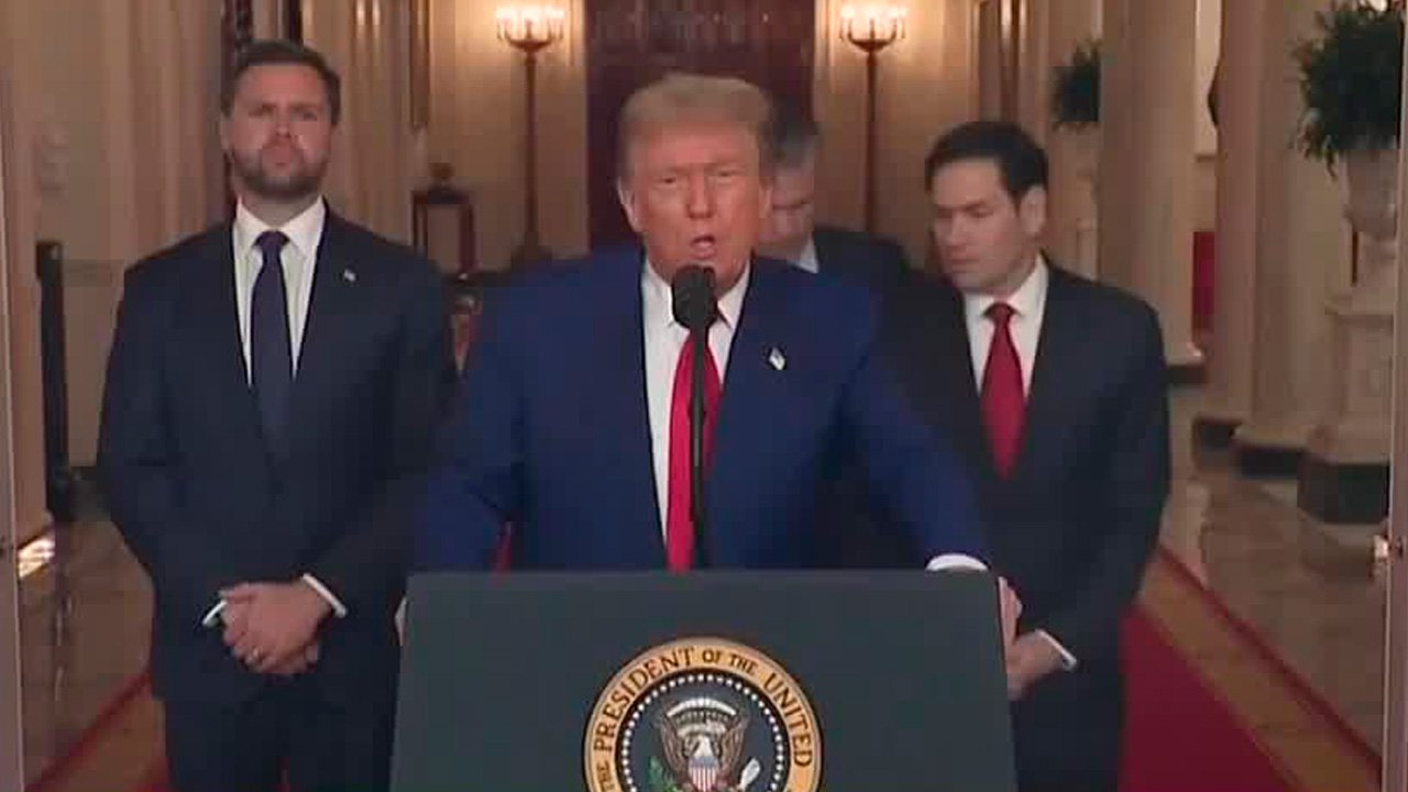 El senador Lindsey Graham aseguró que Donald Trump planea informar al Congreso sobre posibles operaciones militares terrestres en Venezuela y Colombia.