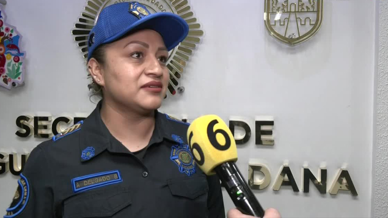 Policías de la SSC ayudaron a una mujer embarazada que entró en labor de parto en un vehículo en la colonia Anzures de la alcaldía Miguel Hidalgo.