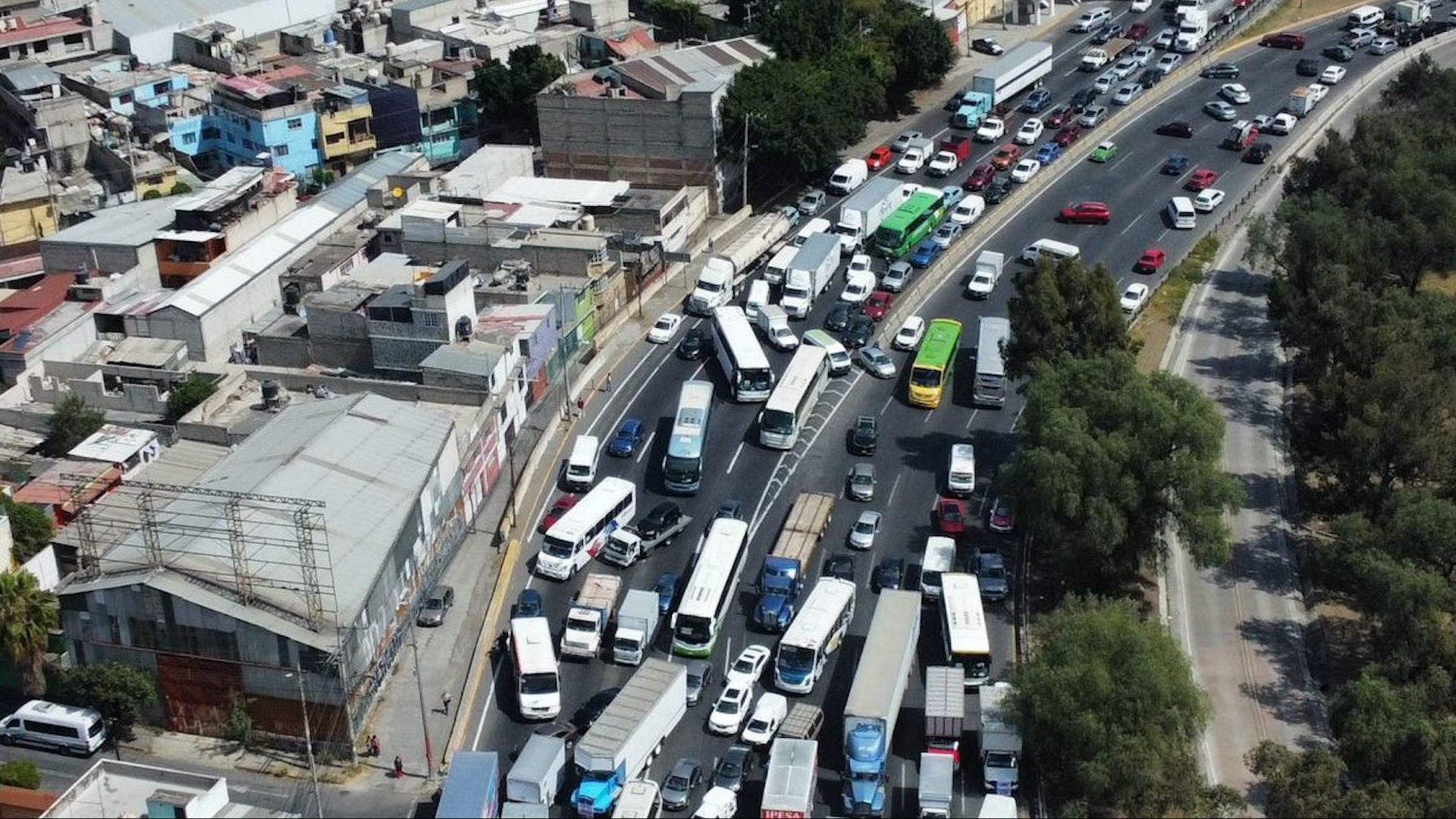 La Fuerza Amplia de Transportistas (FAT) anunciaron una protesta con al menos 8 mil unidades. Estas son las vialidades a bloquear.