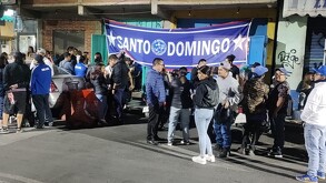 Amigos de Rodrigo Mondragón y aficionados del Cruz Azul lamentan la muerte del hombre dentro del Estadio Olímpico Universitario.