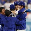 Shohei Ohtani festejando con su equipo tras su gran actuación en el Juego 3 de la Serie Mundial 2025. Shohei Ohtani festejando con su equipo tras su gran actuación en el Juego 3 de la Serie Mundial 2025.