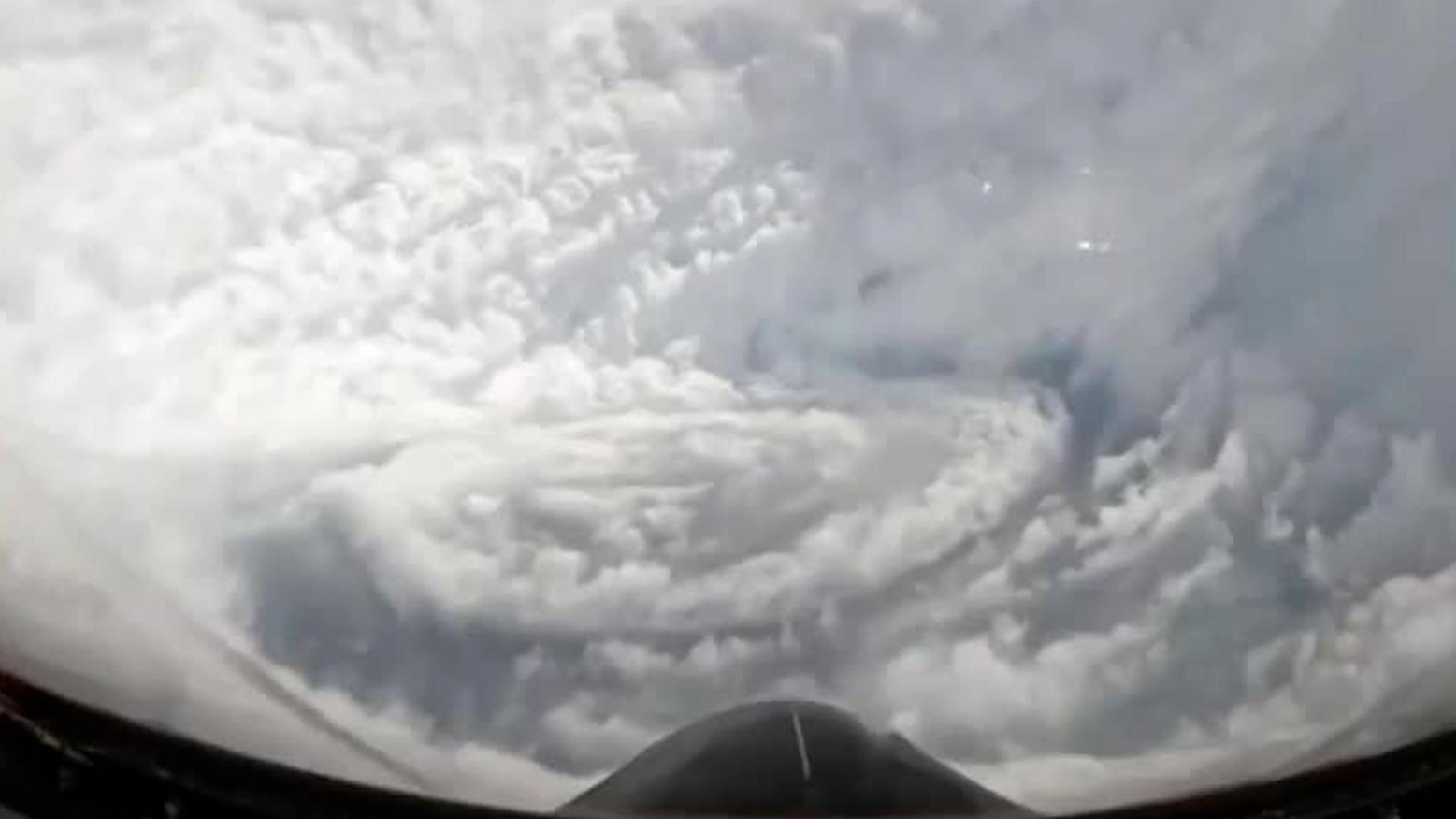 El Huracán Melissa, el más fuerte del 2025, tocará tierra en tierras jamaiquinas.