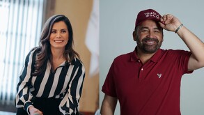 Foto de una mesa con lo presidentes municipales Veronica delgdilo y Sergio  Chavez