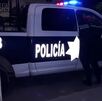 Patrulla de Policía Municipal en Gómez Palacio, Durango, con un oficial a bordo uniformado. Patrulla de Policía Municipal en Gómez Palacio, Durango, con un oficial a bordo uniformado.