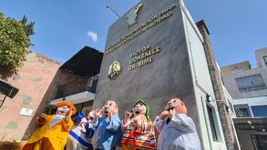 figuras del dr. simi en el nuevo centro de rehabilitación en puebla