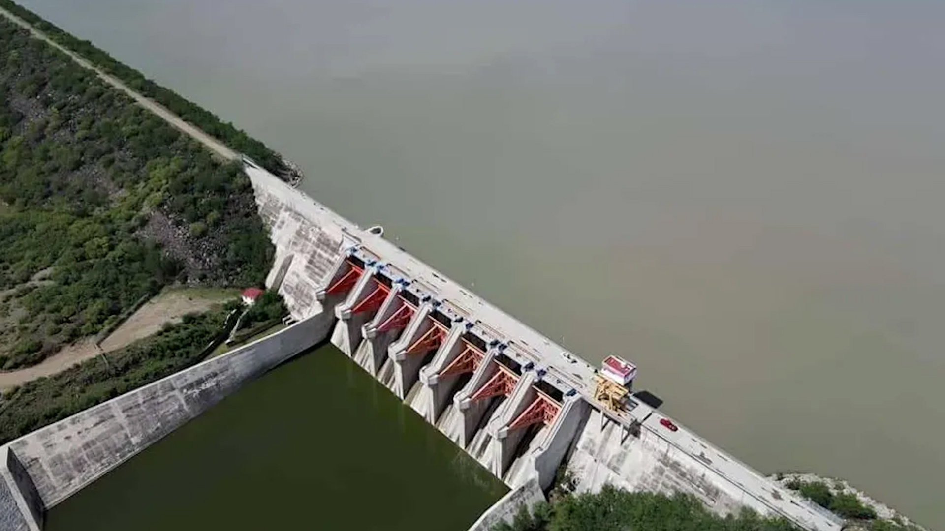 Raúl Quiroga Álvarez explicó que la presa tamaulipeca mantiene niveles suficientes para garantizar el abastecimiento del ciclo agrícola del distrito 026.