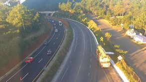 Autopista Pátzcuaro - Lázaro Cárdenas con carretera libre
