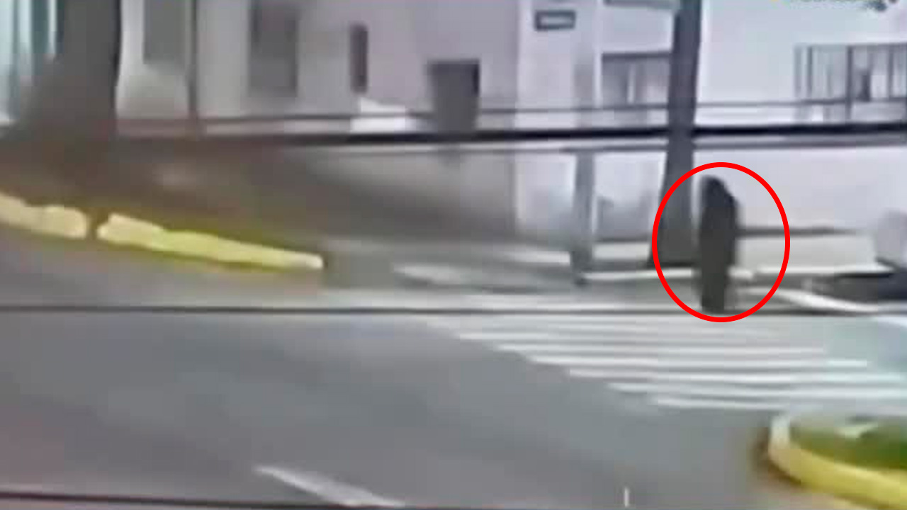 Cámaras de videovigilancia captaron al presunto feminicida de Amanda Castro Rossab, joven hallada sin vida en la alcaldía Cuauhtémoc.