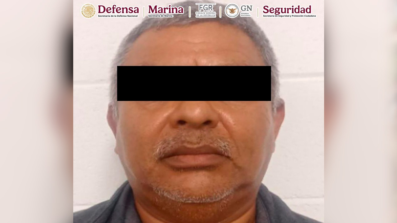 Arturo 'N', exdirector de la Policía Estatal de Tabasco, fue detenido en Chiapas junto a tres cómplices. Es señalado como líder del grupo delictivo La Barredora
