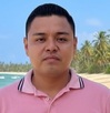 Hombre joven con playera rosa en una playa de Veracruz. Hombre joven con playera rosa en una playa de Veracruz.