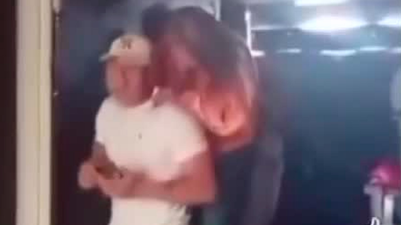 Tras difundirse videos de una fiesta con alcohol y mujeres dentro del Penal de San Miguel, la SSP de Puebla inició investigaciones internas y legales.