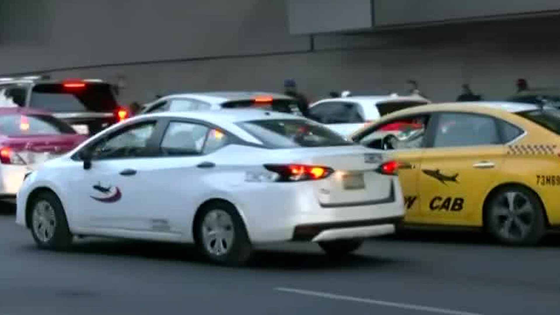 Entre las razones por las que prefieren el servicio de las aplicaciones se encuentran los precios, el tiempo de espera y la seguridad.