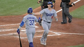 Los Dodgers se negaron a morir y empataron la serie a tres juegos ganados por bando para llevar la cuenta a lo máximo a siete juegos en la Serie Mundial.