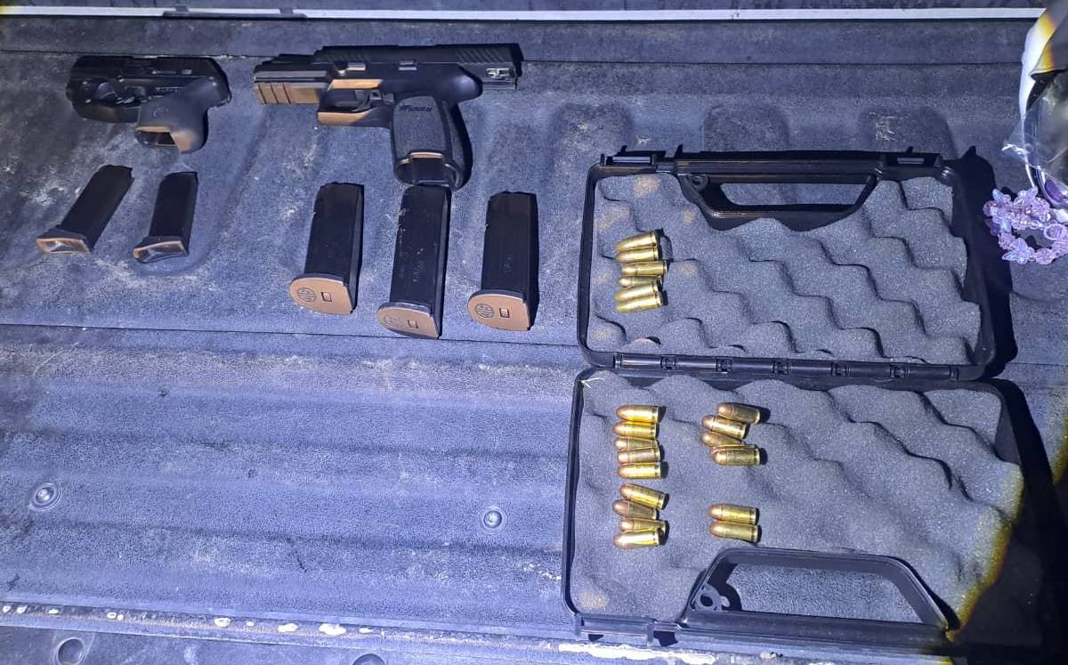 Armas cortas, munición y portaplacas