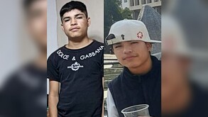 Fotos del menor Jonathan Alberto Oliva usando playera negra a la izquierda y gorra blanca a la derecha