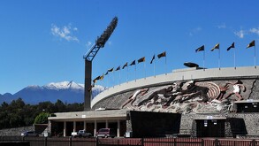 Fachada del Estadio Olímpico de la UNAM, donde murió un aficionado.