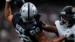 En un dramático final, los Jaguars de Jacksonville derrotaron a los Raiders de Las Vegas 30-29 en tiempo extra.