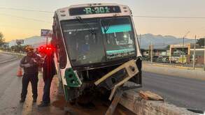 Accidente de Ruta 301 en avenida Revolución en Monterrey