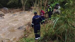 rescatistas buscan al niño liam tadeo que desapareció por deslaves en la sierra norte de puebla