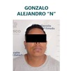 Ficha de vinculación a proceso con la foto del presunto ladrón usando una playera gris tras ser detenido por la Fiscalía de Jalisco