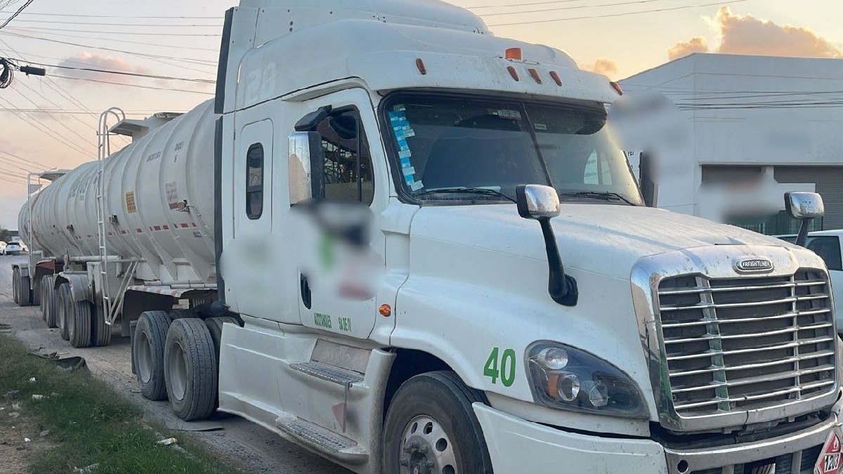 Pipa detenida con combustible ilegal en Sabinas Hidalgo