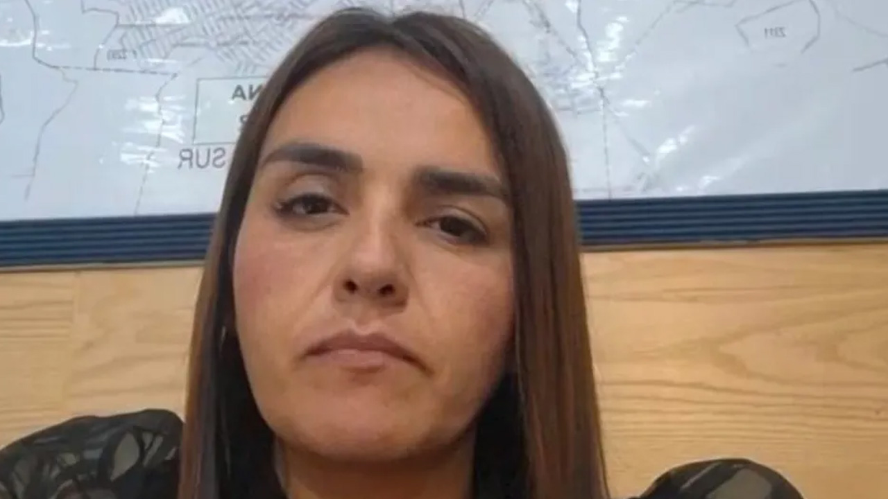 Grecia Quiroz, esposa de Carlos Manzo, pidió a los ciudadanos mantener la calma y no caer en actos vandálicos durante las protestas en Michoacán.