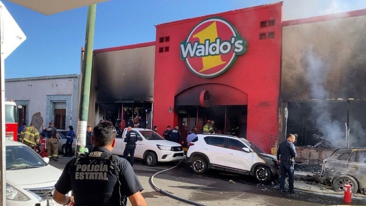Sucursal de Waldo's en Hermosillo que fue consumida por un incendio, dejando más de 20 víctimas mortales.