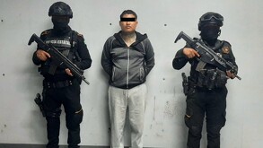 Hombre detenido en Apodaca