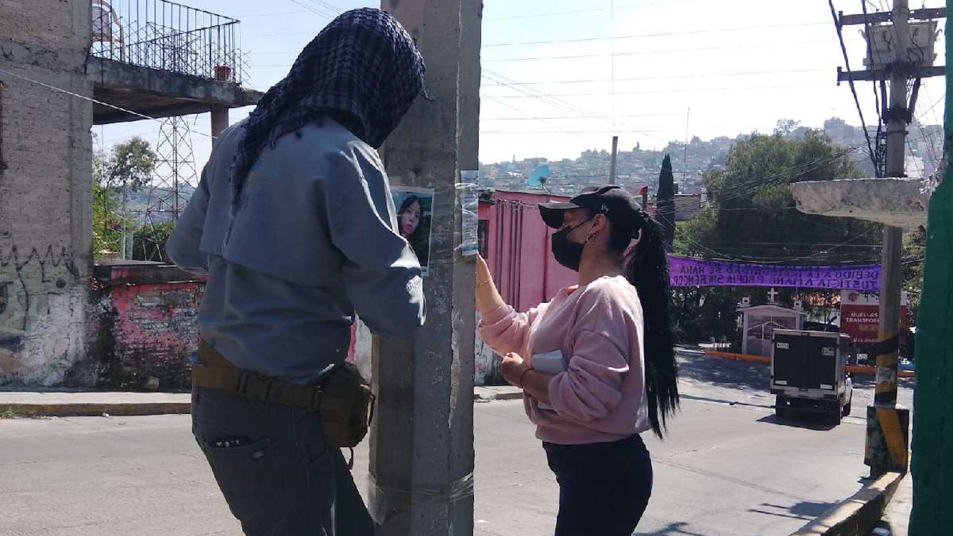 Familiares y amigos inician una caminata que durará cuatro días, desde el 04 al 07 de noviembre, recorriendo cada calle en búsqueda de Kimberly.