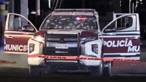 Patrulla en la que emboscaron y mataron a tres elementos de la policía municipal de San Salvador Huixcolotla, que recibió más de 150 disparos.