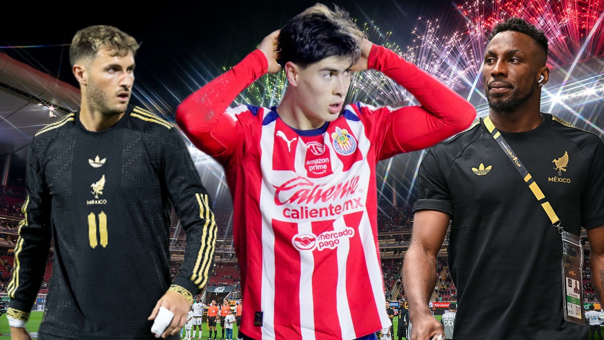 Armando 'Hormiga' González al lado de Santiago Gimenez y Julián Quiñones, delanteros de la Selección Mexicana.