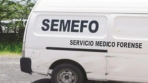 Un llamado de emergencia al 911 alertó a las autoridades sobre el hallazgo de un cuerpo sin vida flotando en un canal de riego, en la zona rural de Tlahualilo.