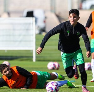 Santos trabajando previo a duelo vs Pachuca