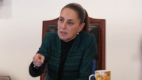 Claudia Sheinbaum Pardo, presidenta de México, busca que gobernadores tipifiquen el acoso sexual como delito federal.