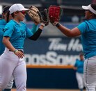 Sofbolistas de Sultanes femenil durante un juego de interescuadras de cara a la temporada 2026 en la LMS.