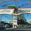 Arco de bienvenida en la entrada al municipio de San Salvador Huixcolotla en Puebla.