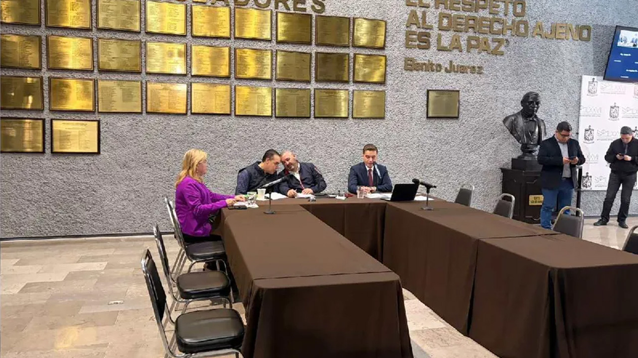 La Comisión de Justicia de Nuevo León aprobó reformas que aumentan las sanciones por crueldad animal, despojo y grooming.