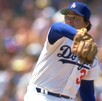 Fernando 'Toro' Valenzuela haciendo uno de sus característicos lanzamientos con Los Ángeles Dodgers en MLB.