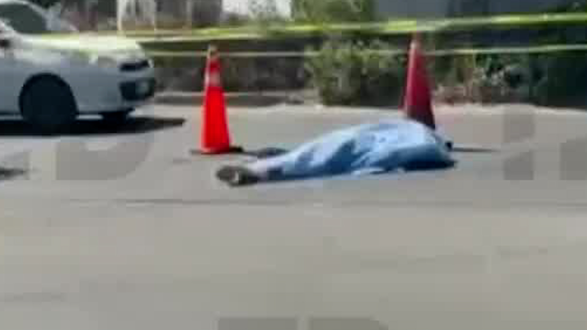 A la cultura de la colonia El Potrero Chico, el hombre a bordo de una motocicleta murió al realizar un derrape.