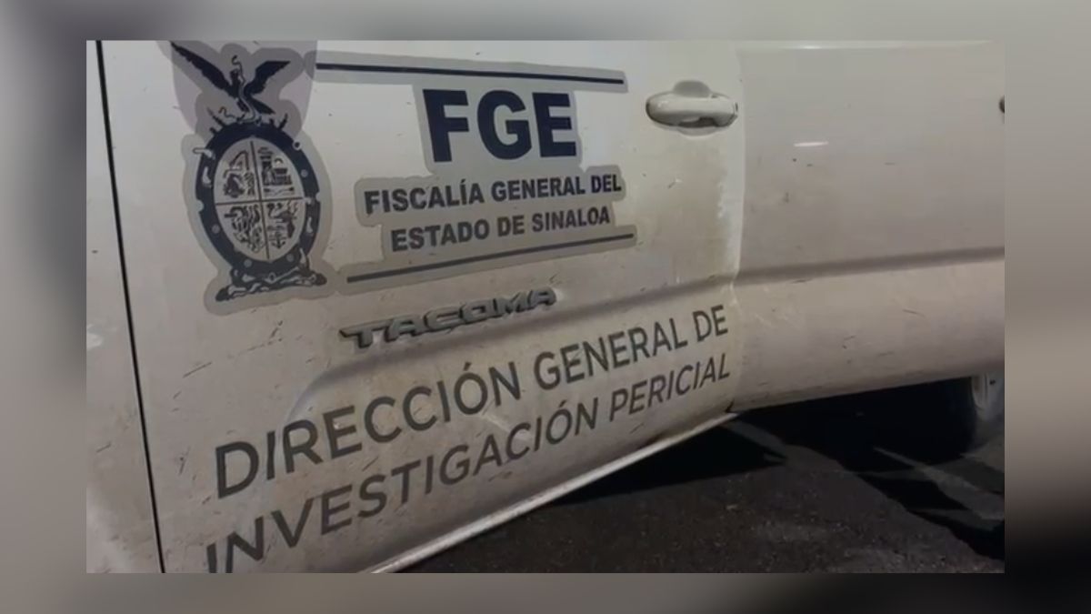Camioneta de la Fiscalía General del Estado de Coahuila.