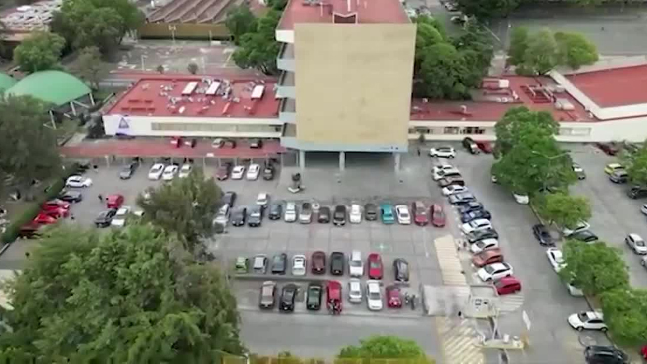 El rector de la UNAM, Leonardo Lomelí, afirmó que esta semana será decisiva para definir si las facultades levantan los paros o concluyen el semestre en línea.