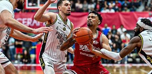 Fuerza Regia visitando a Diablos Rojos en el segundo juego de la Gran Final de la LNBP 2025.